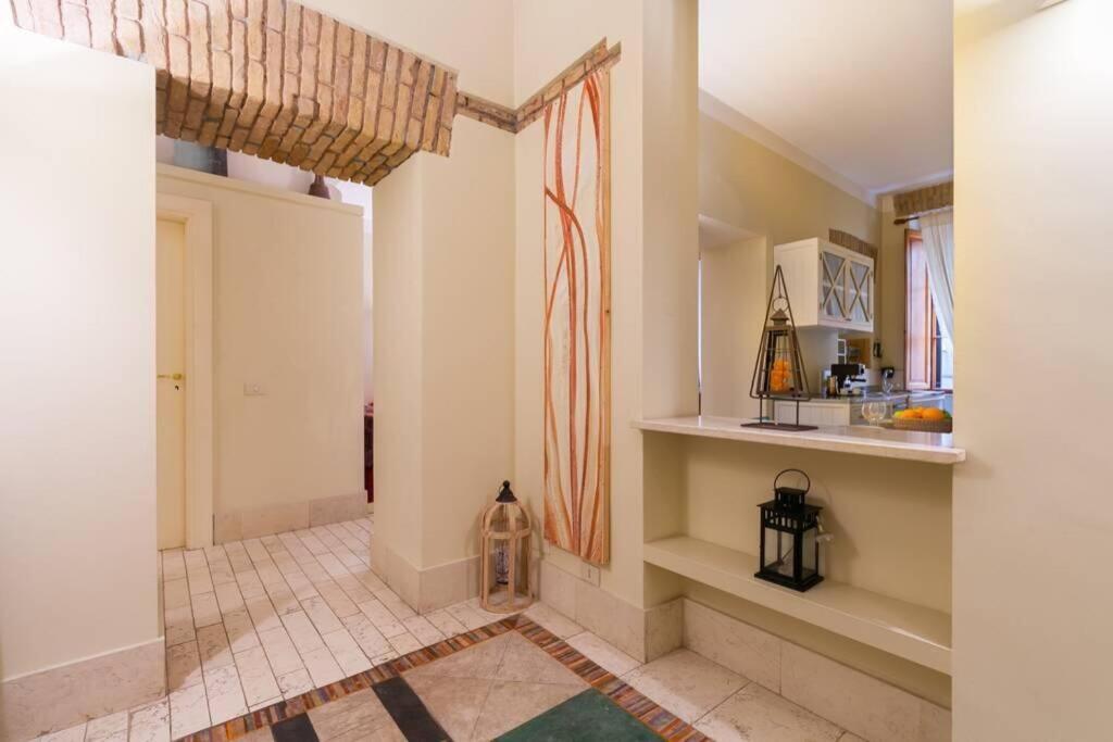 Borgo Pio - Quite And Spacious Apt ローマ エクステリア 写真